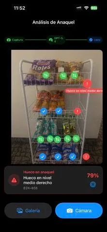 Pantalla de análisis de anaquel de BimboNecta con marcadores de productos y una alerta de faltante